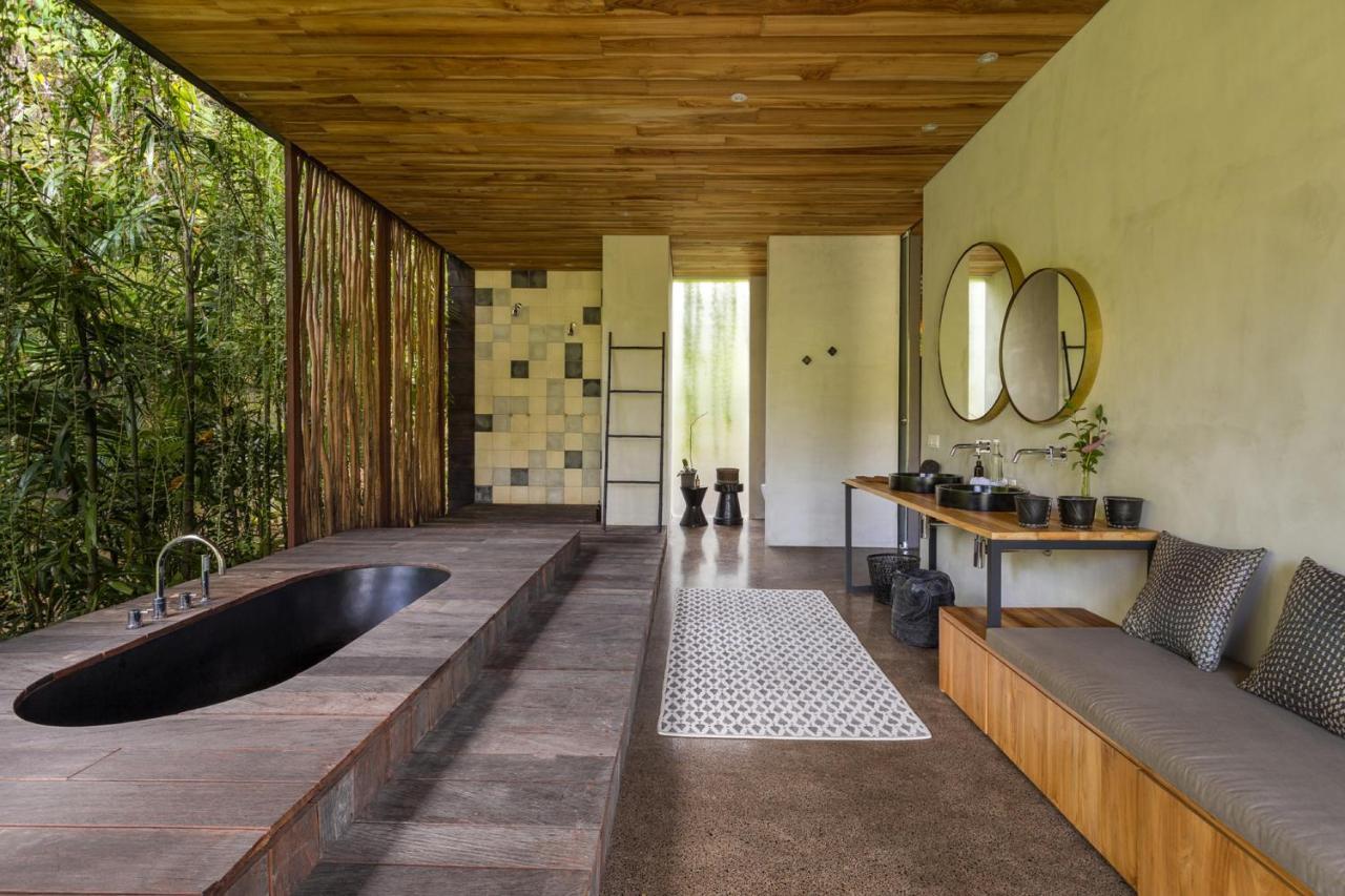 Chameleon Villa Bali Selemadeg Exterior foto